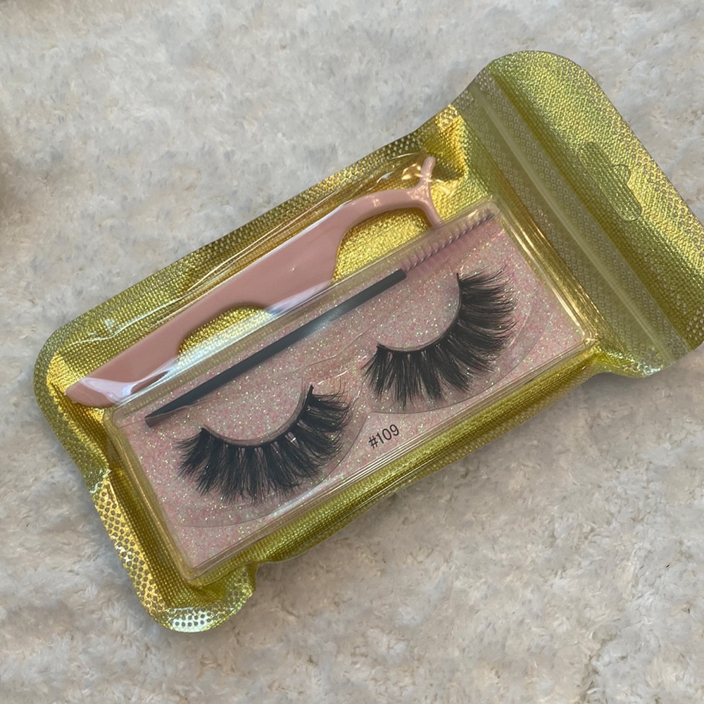 Lashes- LOVELY 💗💗109